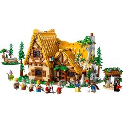 Lego Snow White and the Seven Dwarfs Cottage 43242