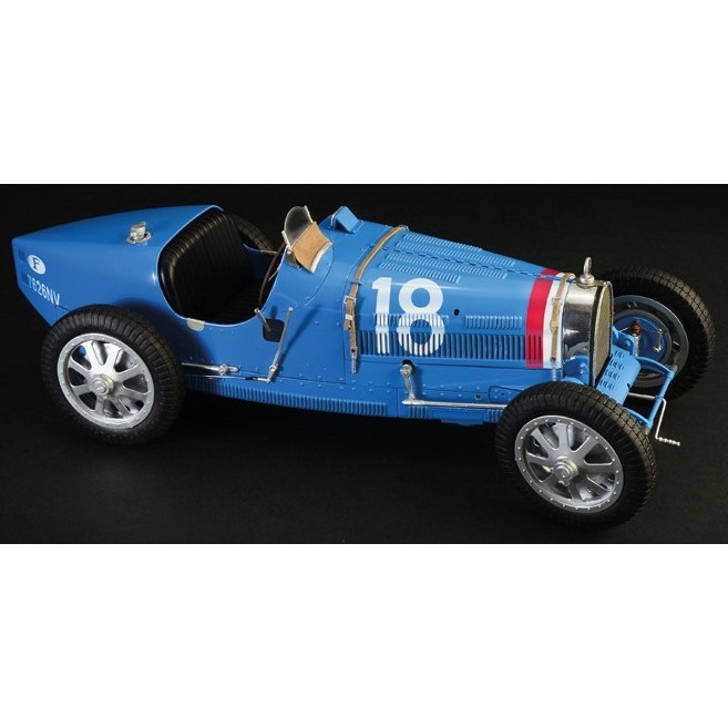 ITALERI Bugatti Type 35B (1:12)