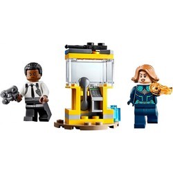 Lego Captain Marvel and Nick Fury 30453