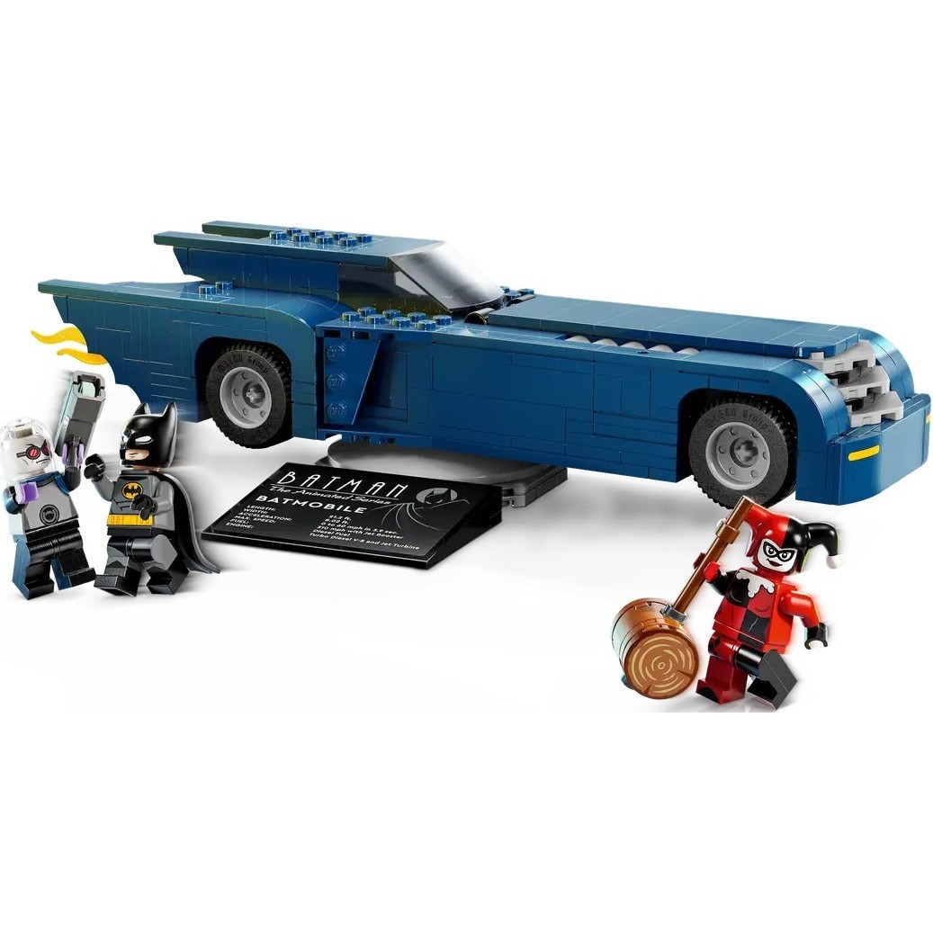 Lego Batman with the Batmobile vs Harley Quinn and Mr Freeze 76274