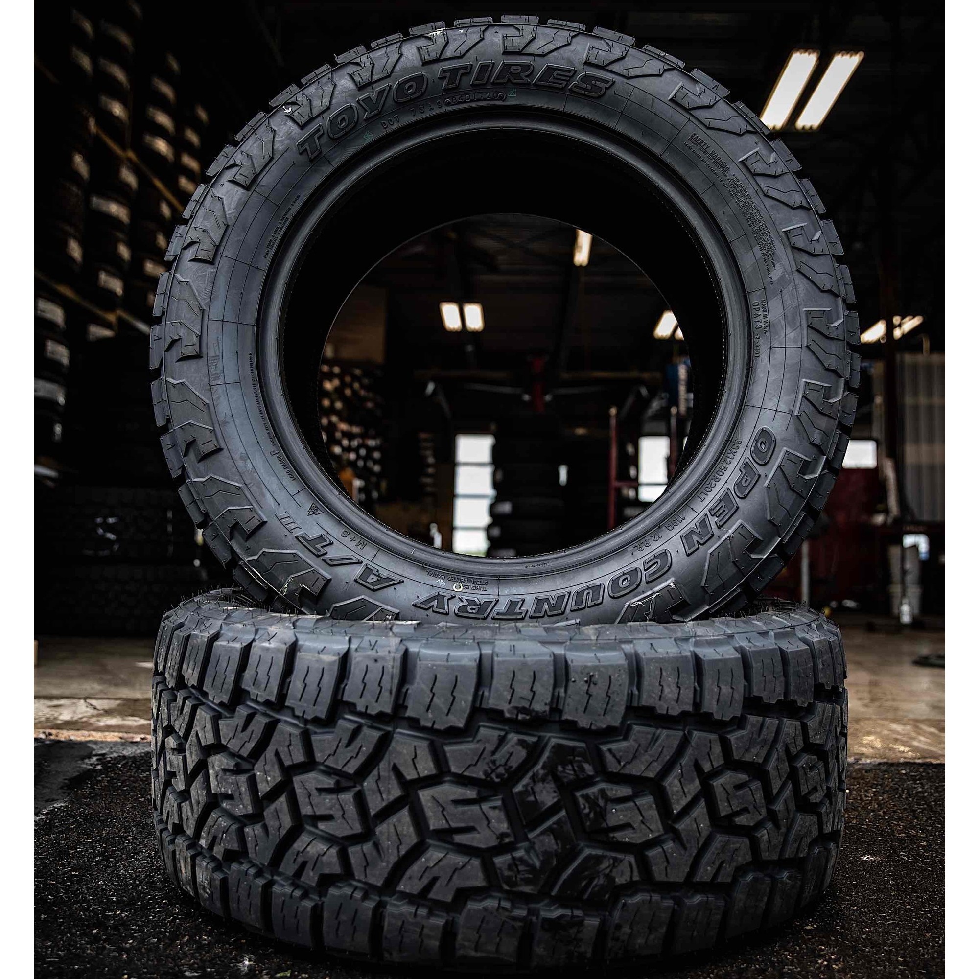 Toyo Open Country A\/T III 35\/13.5 R20 126Q
