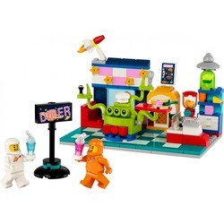 Lego Alien Space Diner 40687