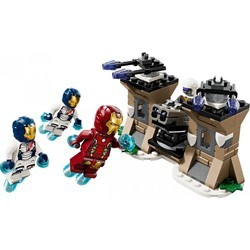 Lego Iron Man and Iron Legion vs Hydra Soldier 76288