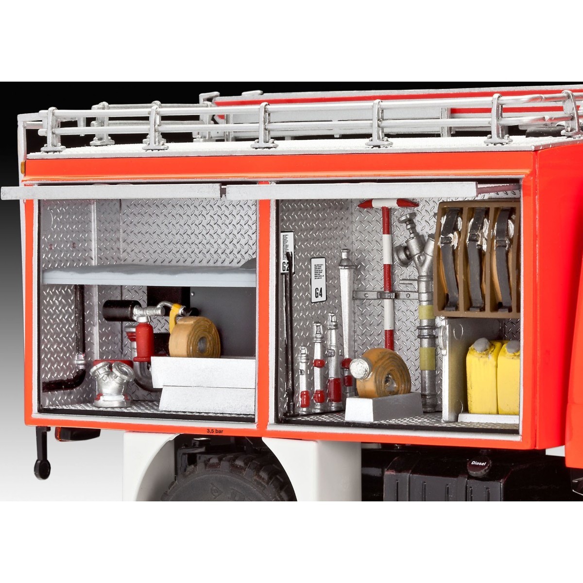 Revell Mercedes-Benz Unimog U 1300 L TLF 8-18 (1:24)