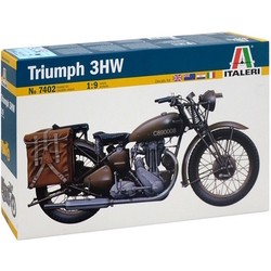 ITALERI Triumph 3HW (1:9)