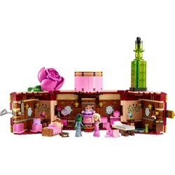 Lego Glinda and Elphaba's Dormitory 75683