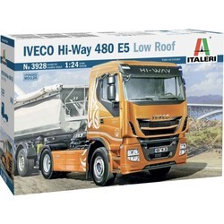 ITALERI Iveco Hi-way 480 E5 Low Roof (1:24)
