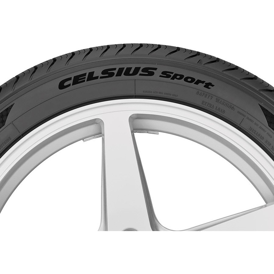 Toyo Celsius Sport 235\/55 R18 104V