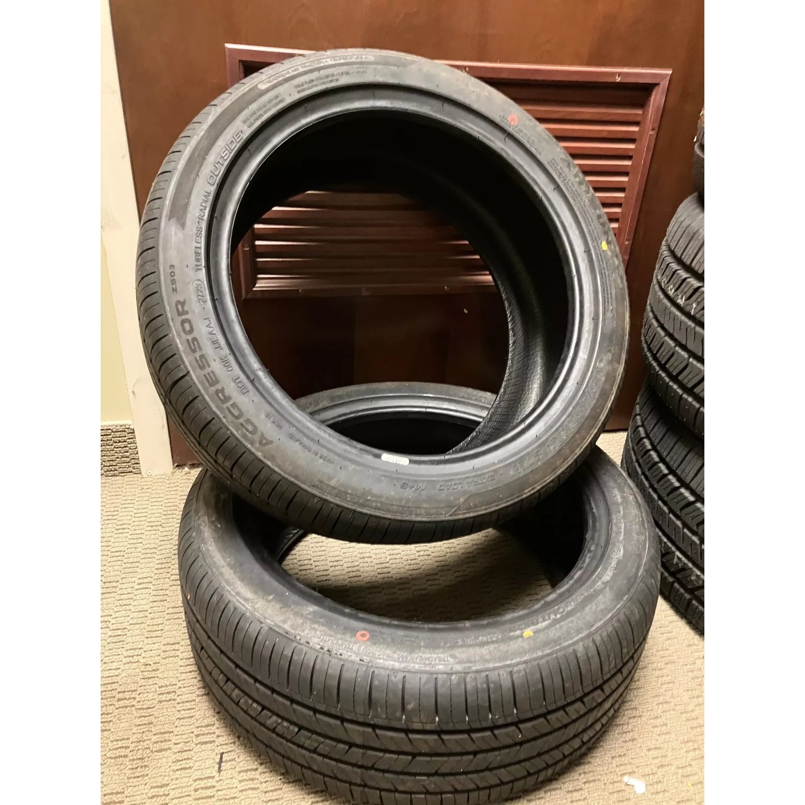 ARISUN Aggressor ZS03 235\/35 R19 91W