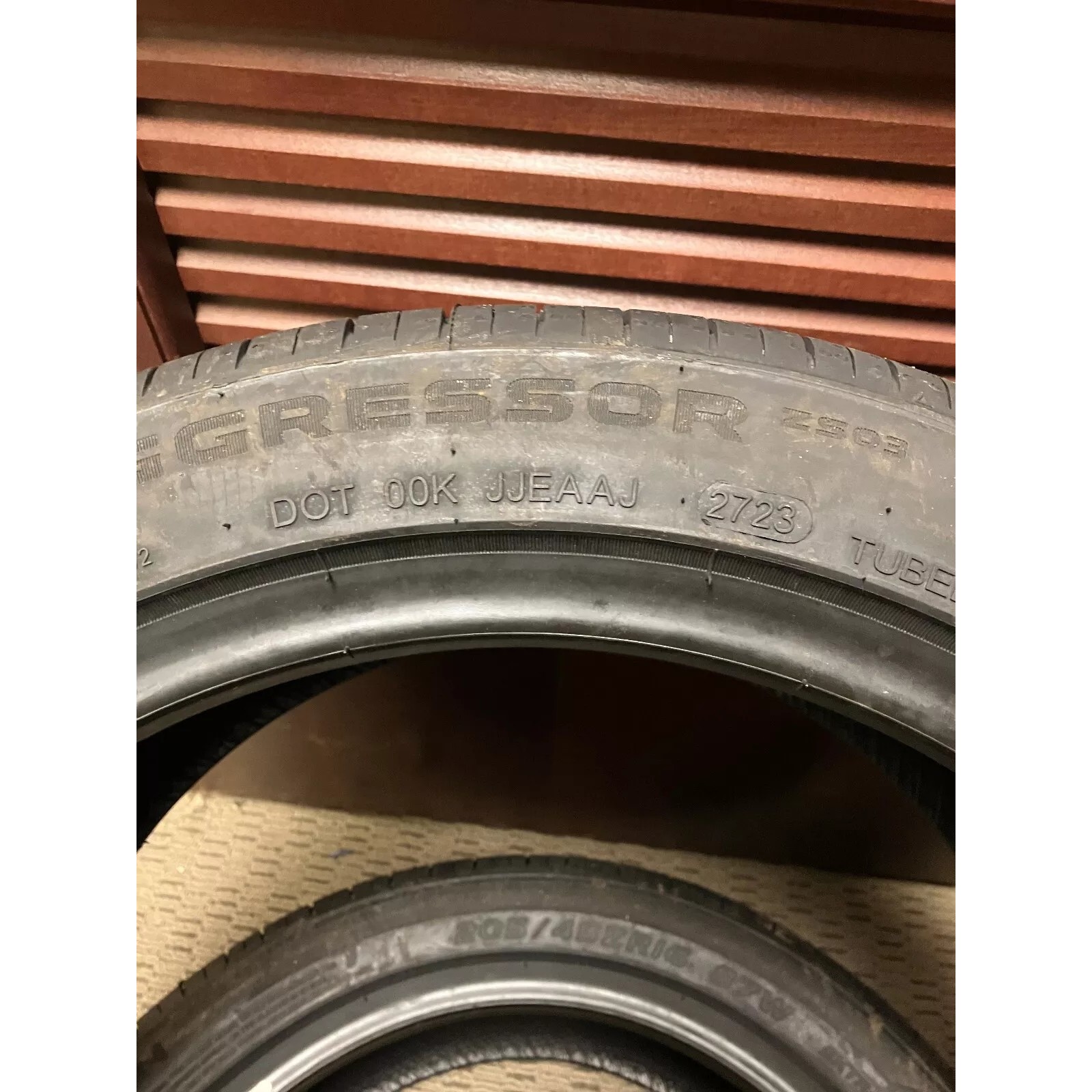 ARISUN Aggressor ZS03 235\/35 R19 91W