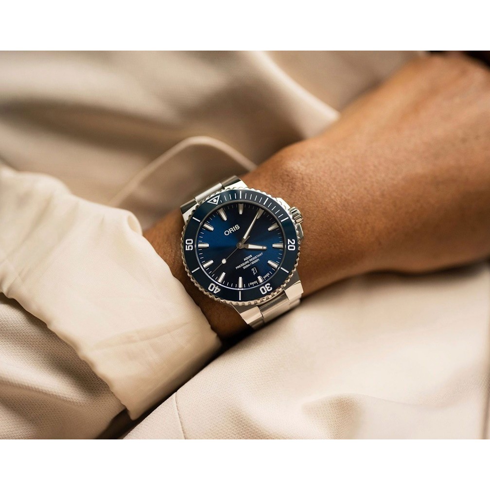 Oris Aquis Date 01 733 7789 4135-07 8 23 04PEB