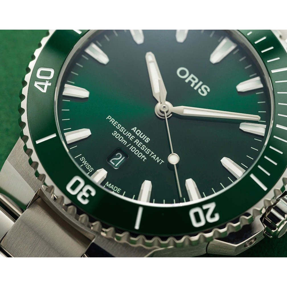 Oris Aquis Date 01 733 7789 4157-07 8 23 04PEB