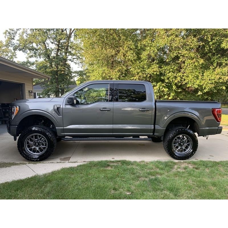 General Grabber A\/TX 285\/60 R20 125S