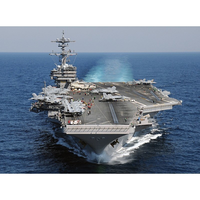 ITALERI U.S.S. George H.W. Bush CVN-77 (1:720)