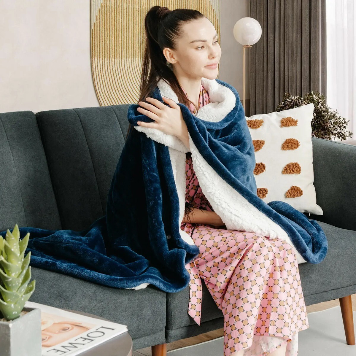 Costway 60''x 50'' Heated Throw Blanket Flannel & Sherpa Double-sided Flu