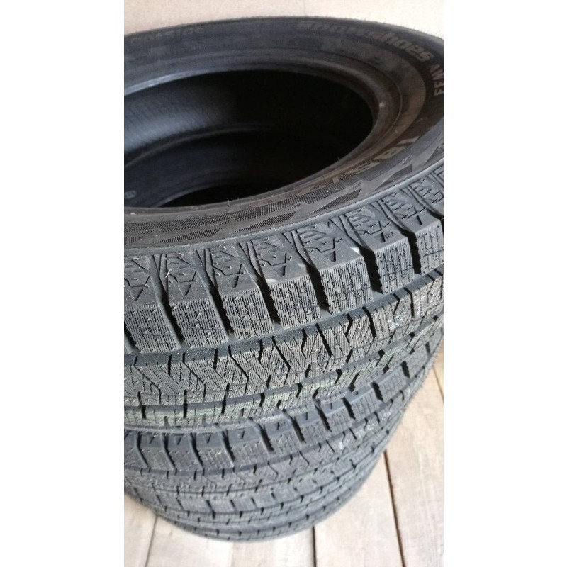 HABILEAD AW33 235\/40 R18 95H