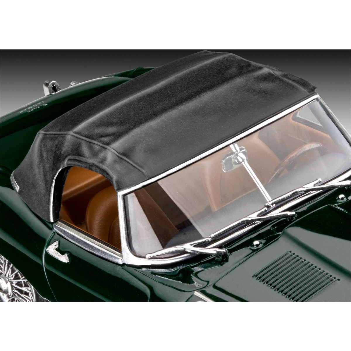 Revell Jaguar E-Type Roadster (1:24)