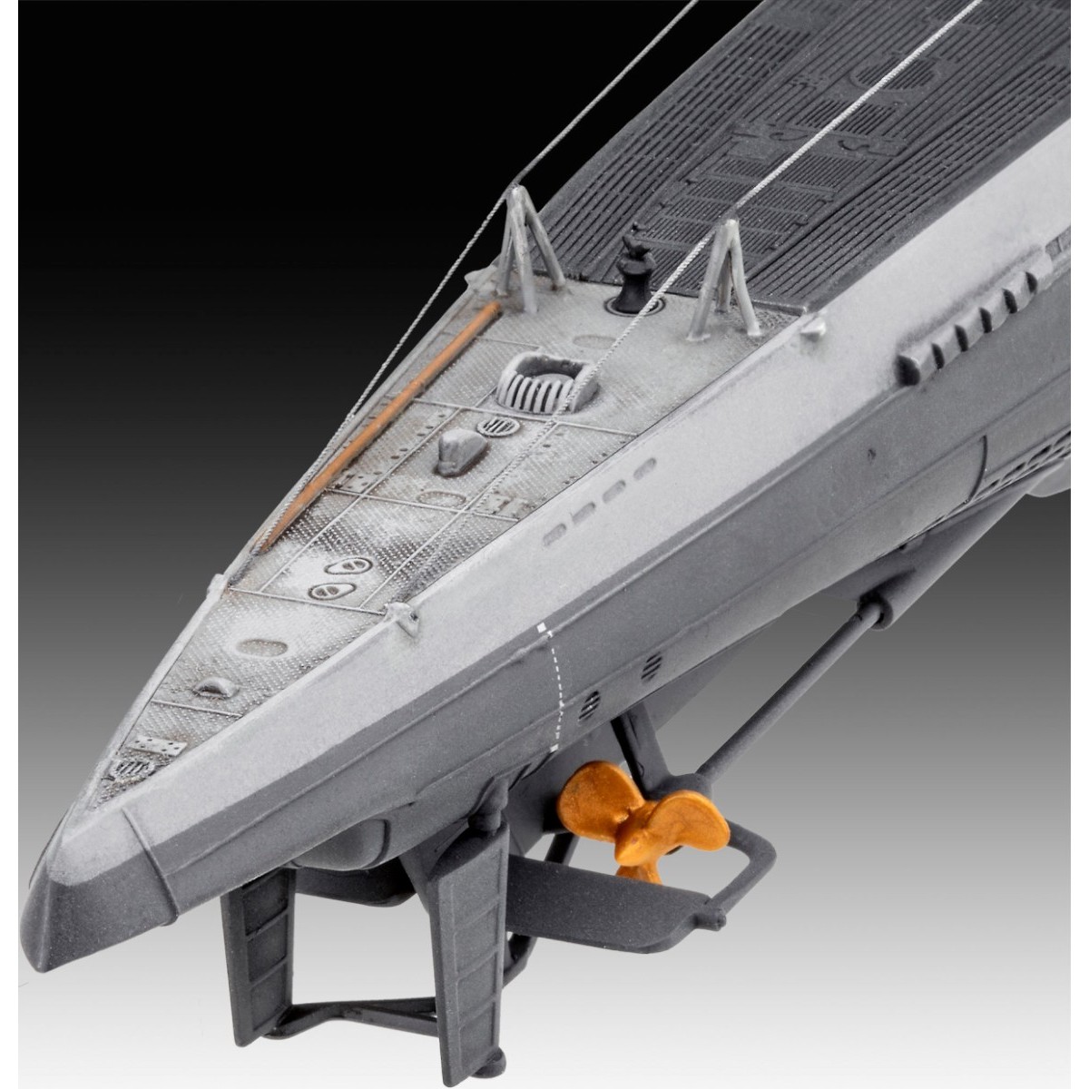 Revell German Submarine Type IX C-40 U190 (1:144)