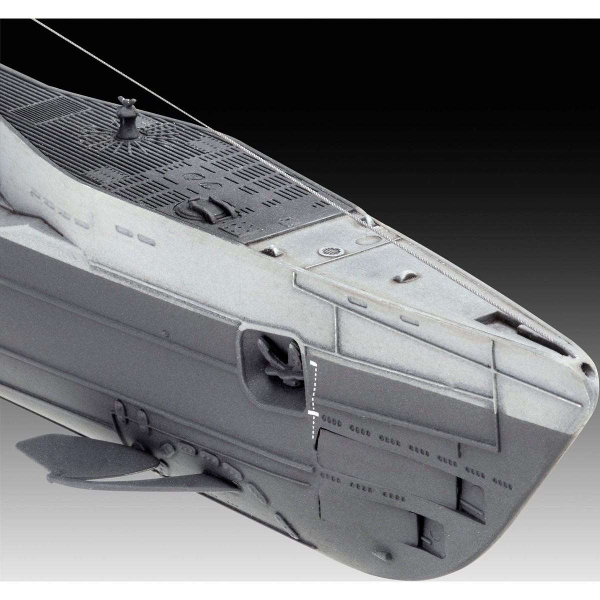 Revell German Submarine Type IX C-40 U190 (1:144)