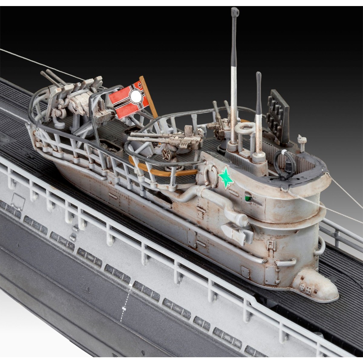 Revell German Submarine Type IX C-40 U190 (1:144)