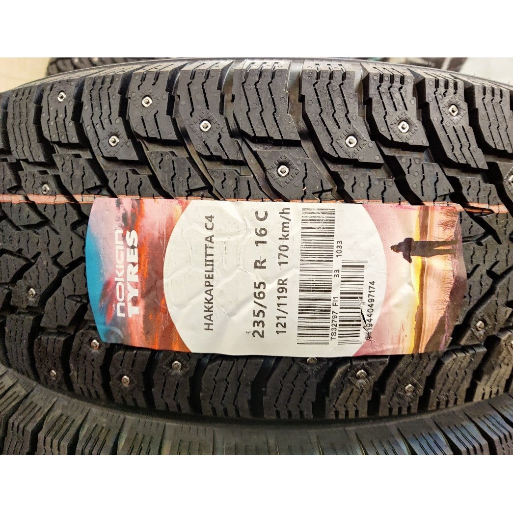 Nokian Hakkapeliitta C4 205\/70 R15C 106R