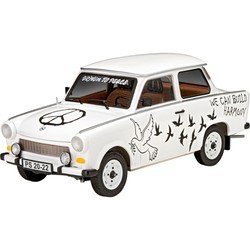 Revell Trabant 601S Builders Choice (1:24)