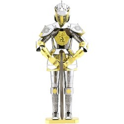 Fascinations European Knight Armor MMS142