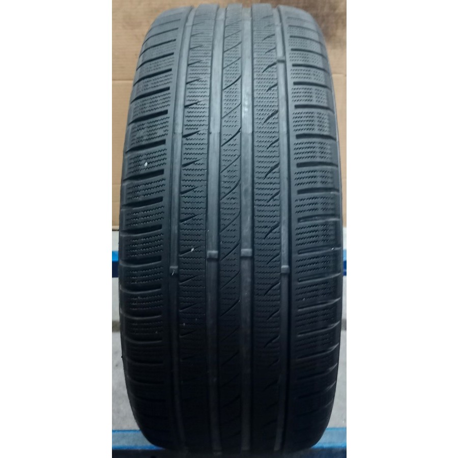 Atlas Polarbear UHP 225/40 R18 92V