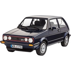 Revell Volkswagen Golf GTI Pirelli (1:24)