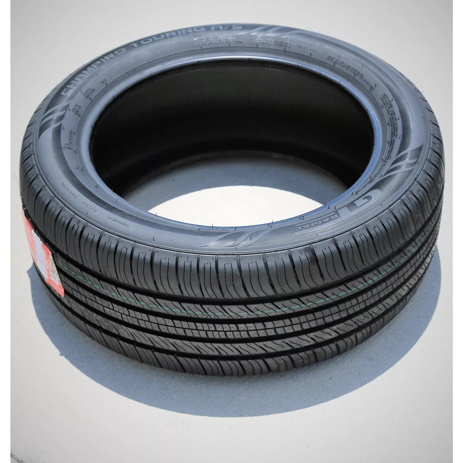 GT Radial Champiro Touring A/S 235/45 R18 94V