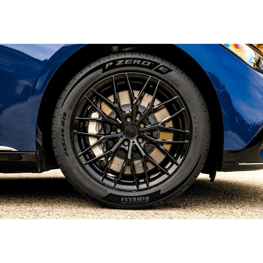 Pirelli PZero E 305/35 R21 109Y Lotus