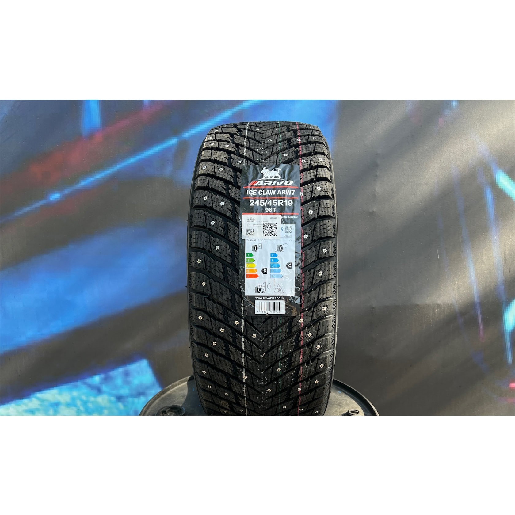 Arivo Ice Claw ARW7 225/55 R18 102T