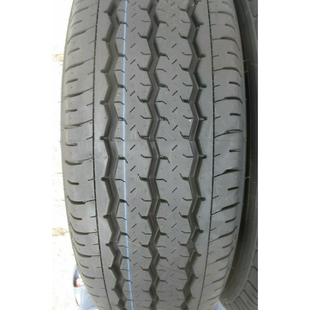 Sunny NL106 215/70 R16C 108R