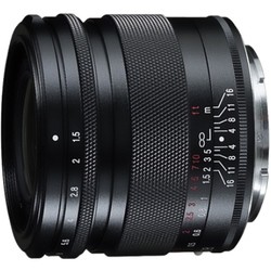 Voigtlaender 28mm f/1.5 Nokton