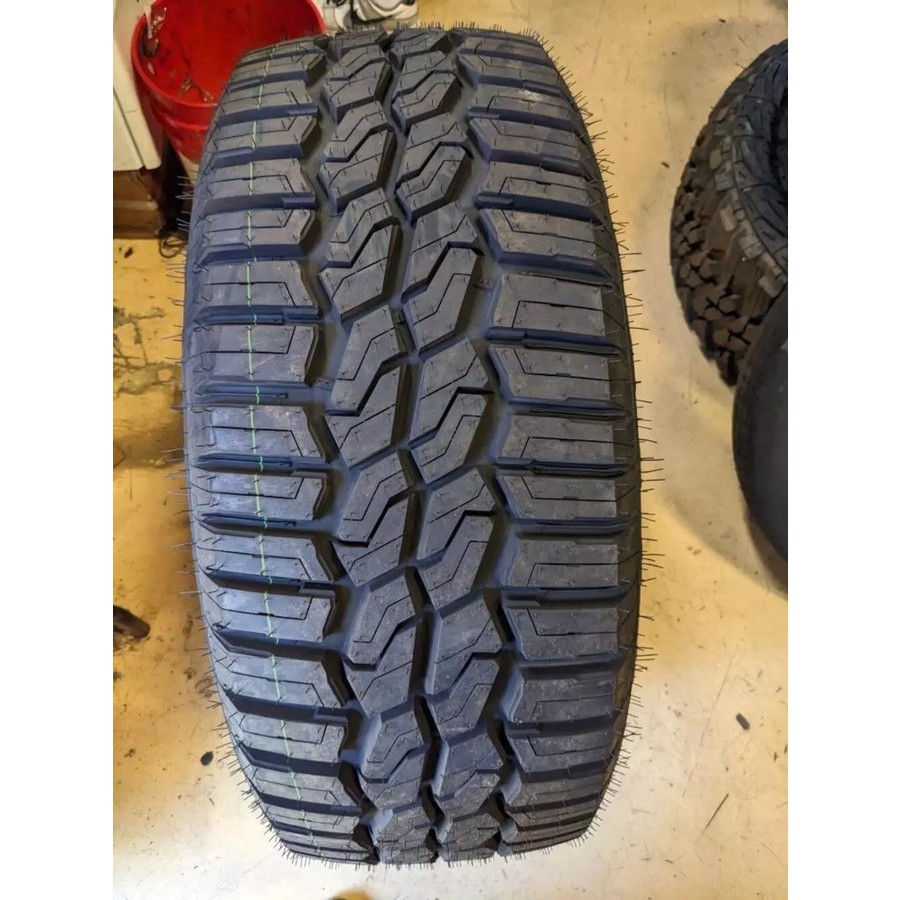 Hankook Dynapro XT 255/75 R17 111R