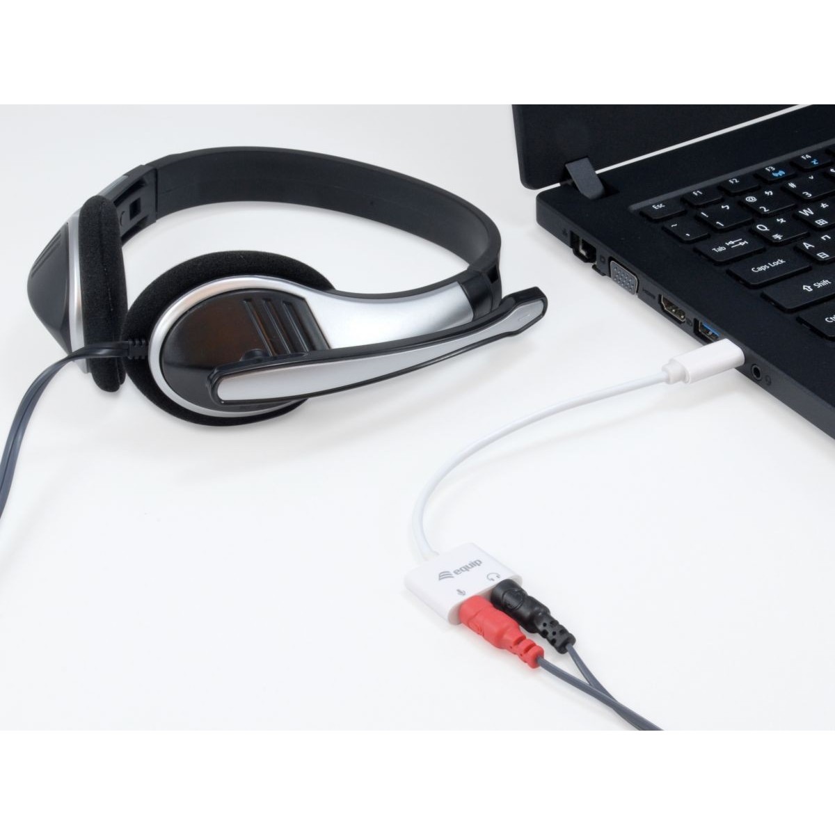 Equip USB Type C to Audio Adapter