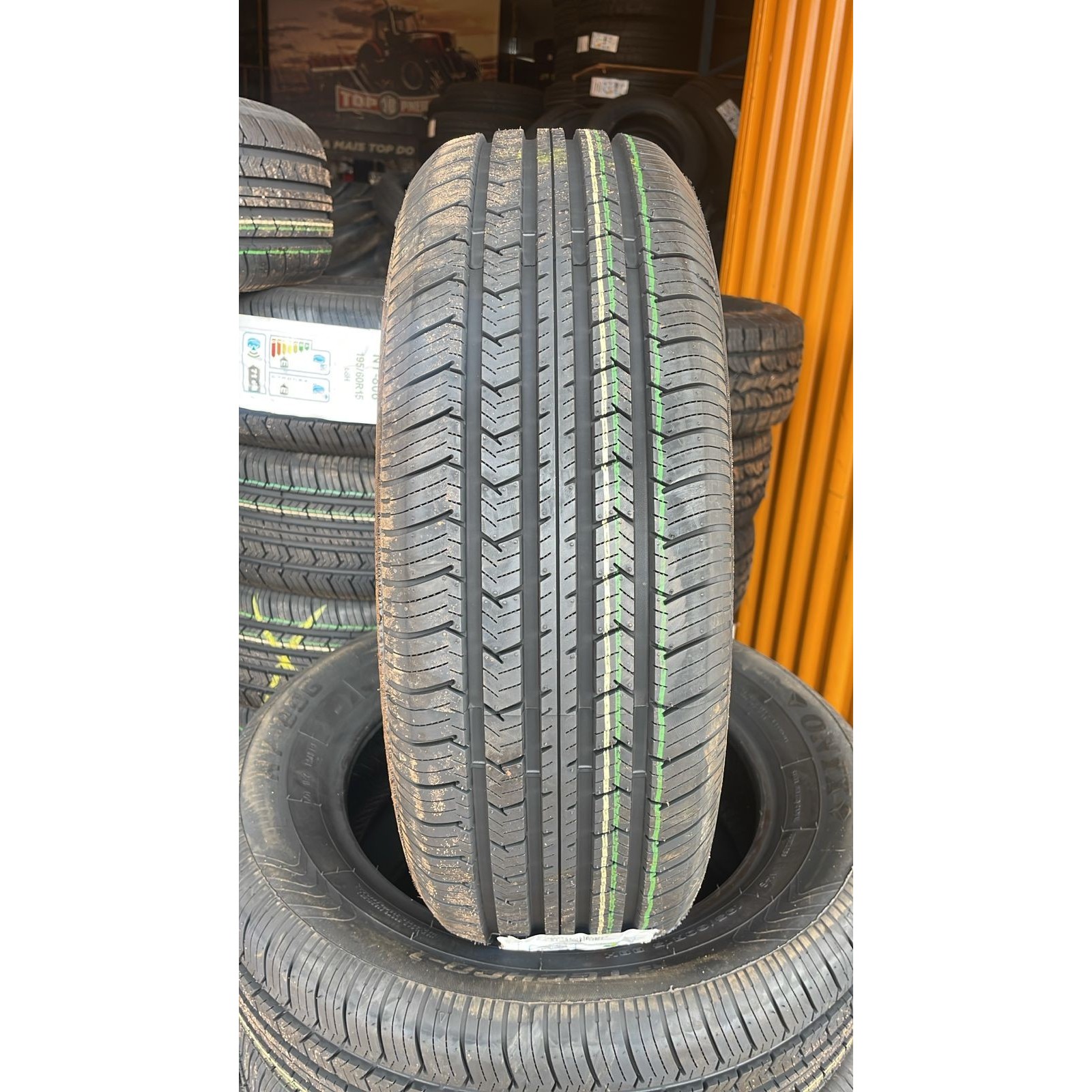 ONYX NY-806 205/60 R15 91H