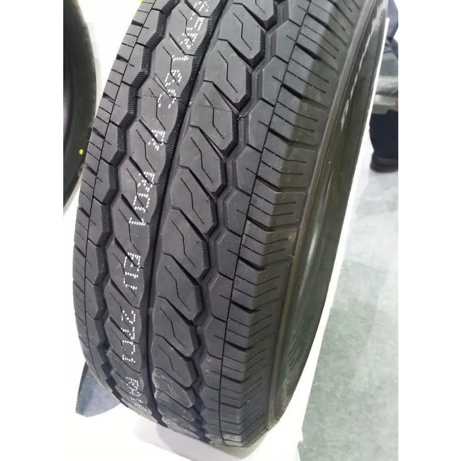 Kapsen RS01 195/70 R15C 106T