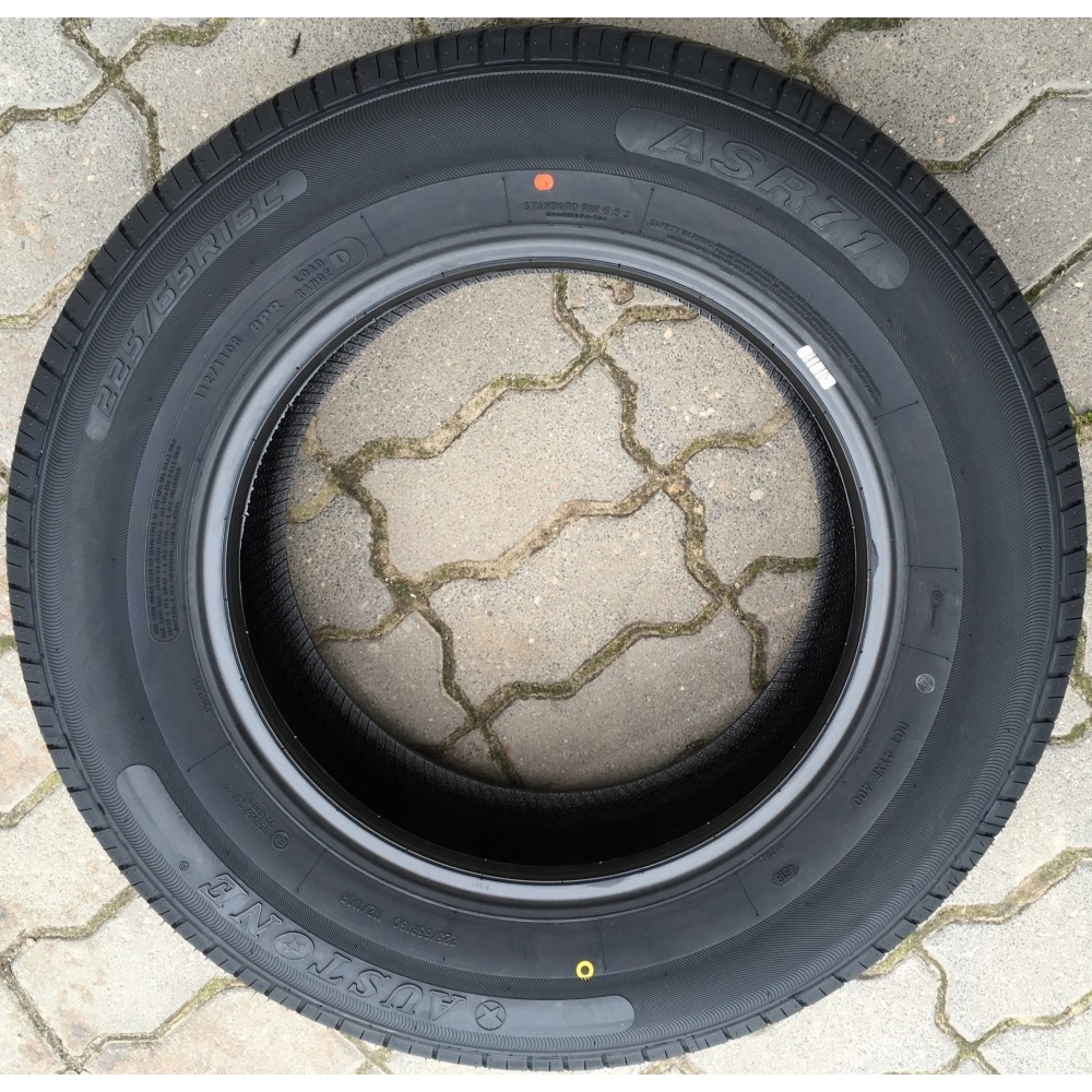 Austone ASR71 215/70 R15C 107S