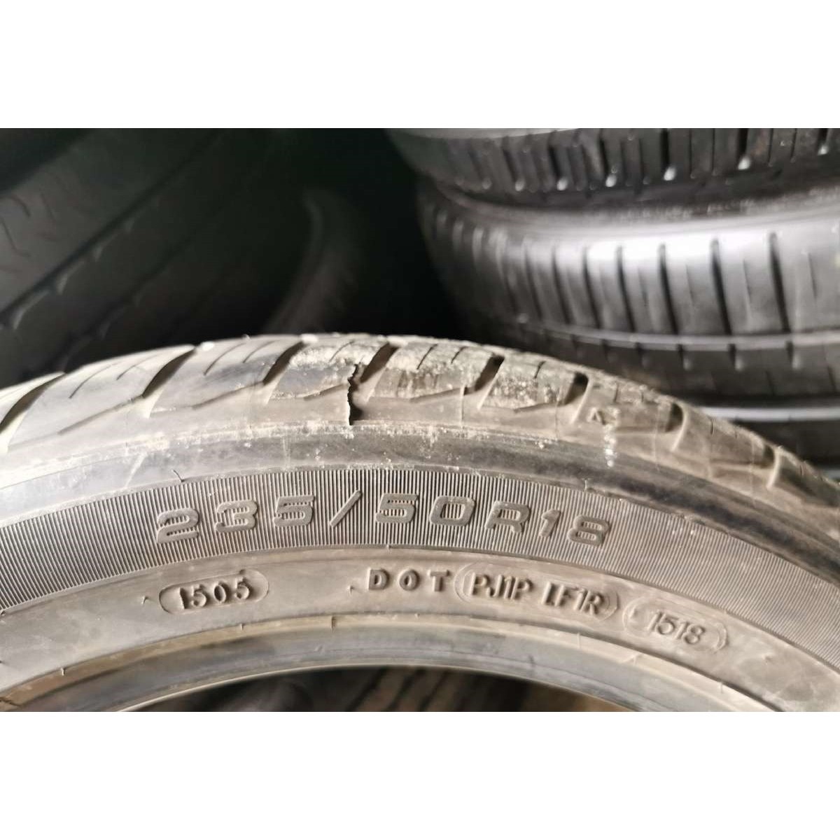 Kelly Tires Edge HP 245/40 R18 97W