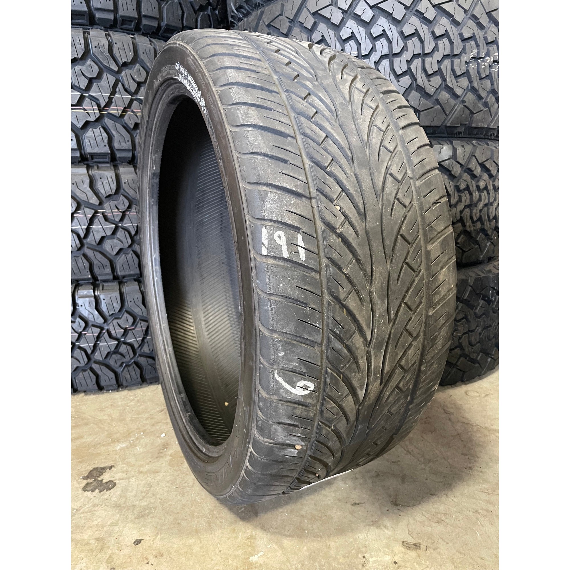 Lexani LX-Nine 245/30 R24 94W