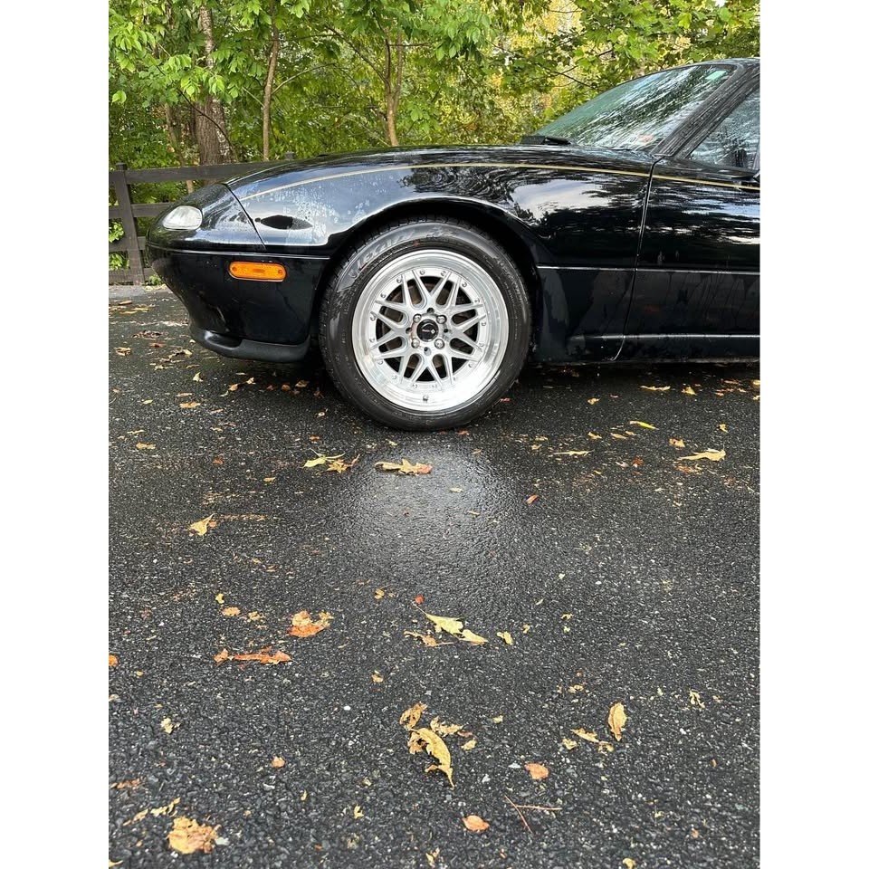 Lexani LXTR-203 215/65 R16 98H