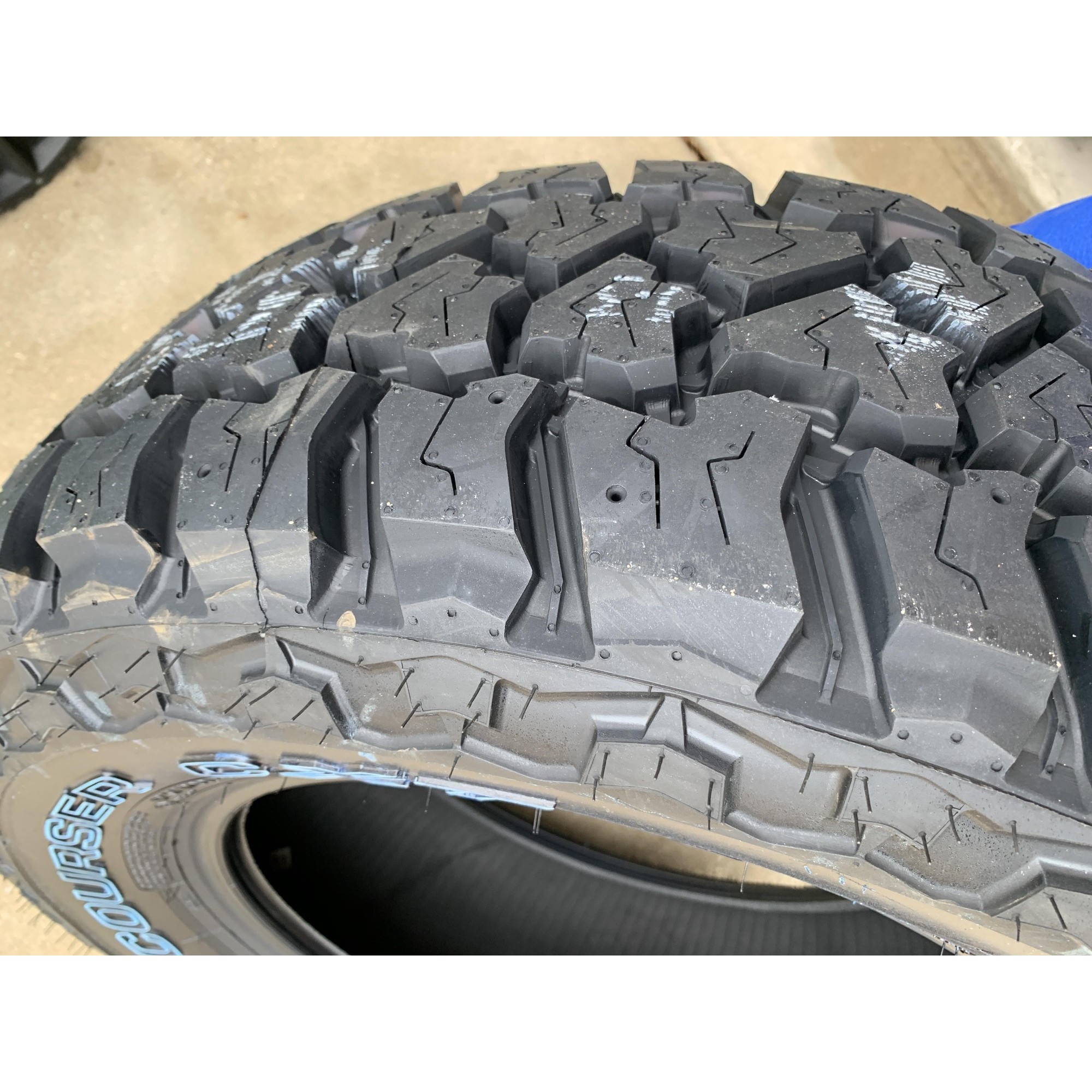 Mastercraft Courser CXT 265/75 R16 123Q