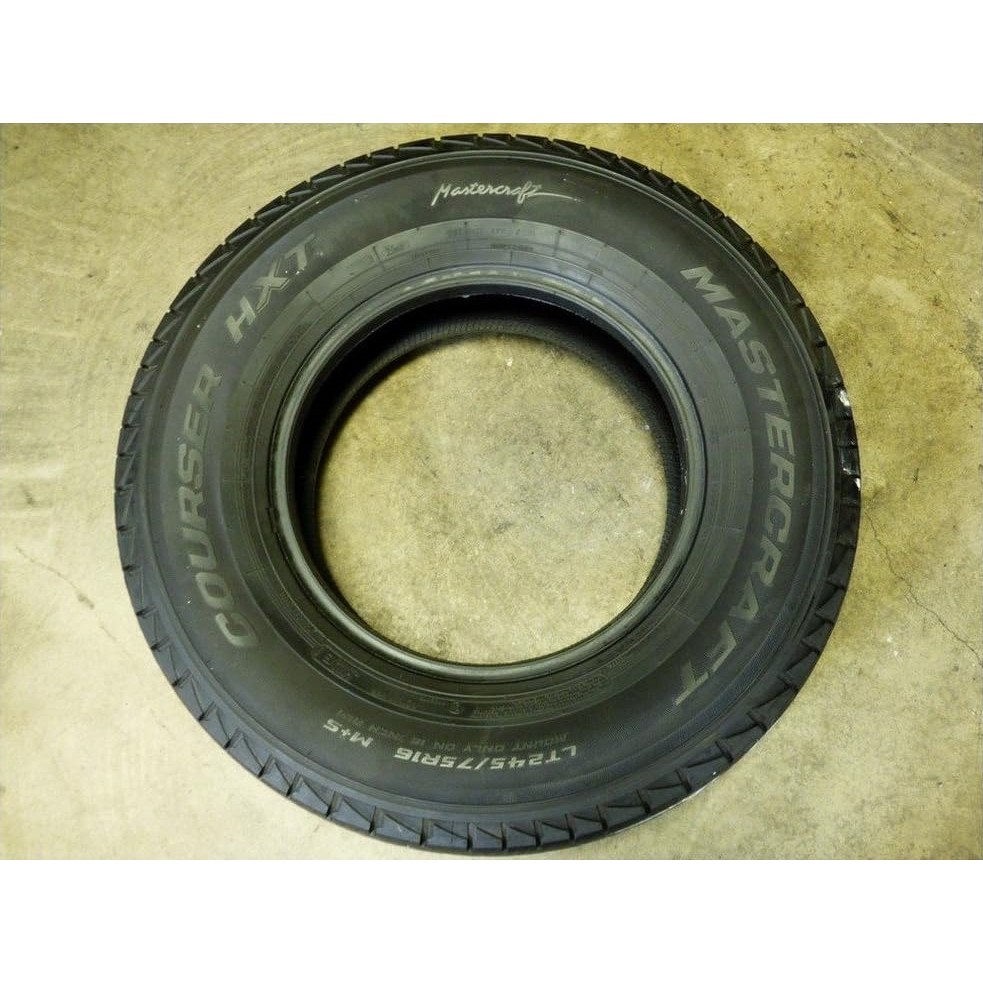 Mastercraft Courser HXT 285/75 R16 126R