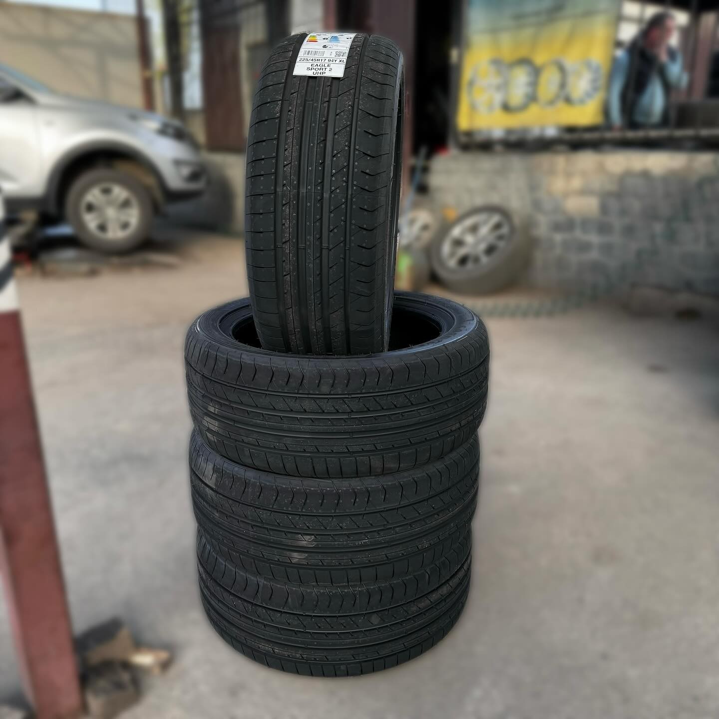 Goodyear Eagle Sport 2 UHP 205/50 R17 93Y