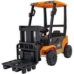 Ramiz Loading Car JCB