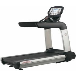 Life Fitness Platinum Club Treadmill Engage