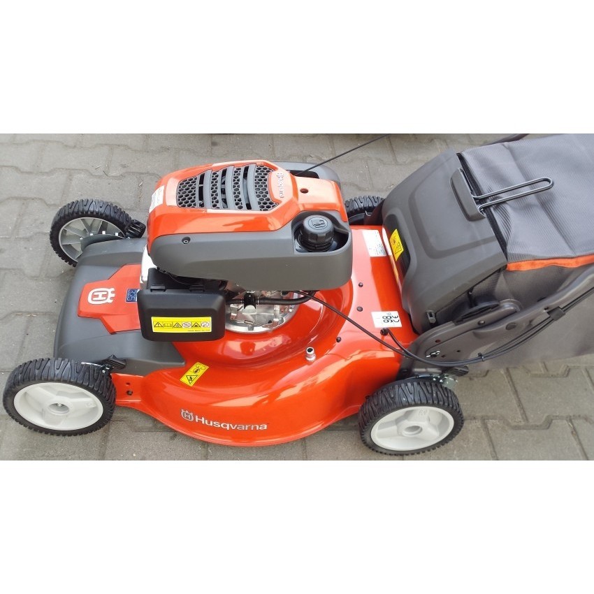 Husqvarna lc 356v. Husqvarna LC 356. Хускварна газонокосилка самоходная. Газонокосилка бензиновая Husqvarna LC 356 AWD.