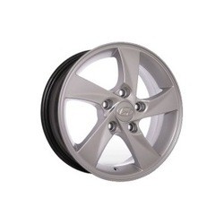 Storm YQR-01 6x15/5x114,3 ET45 DIA67,1