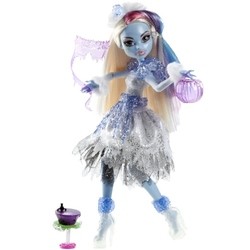 Monster High Ghouls Rule Abbey Bominable Y0366